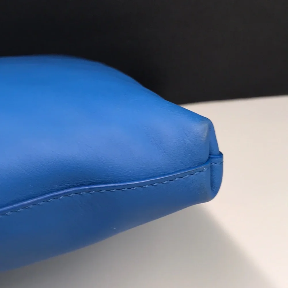 Pre love - Bottega Veneta Blue Leather Crossbody Bag